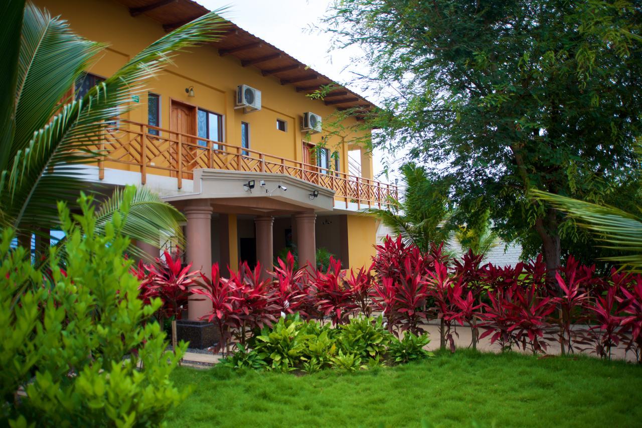Hotel Soberao Esmeraldas Exterior photo