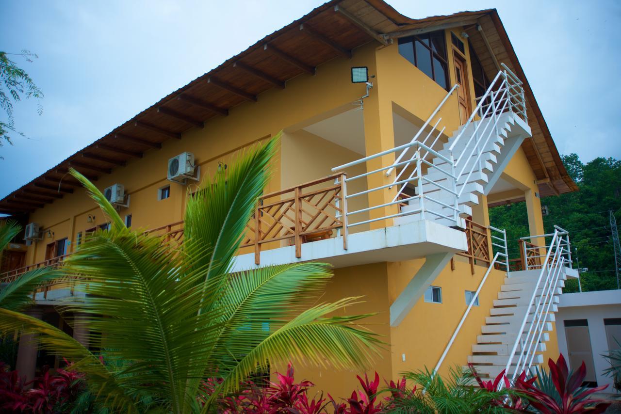 Hotel Soberao Esmeraldas Exterior photo