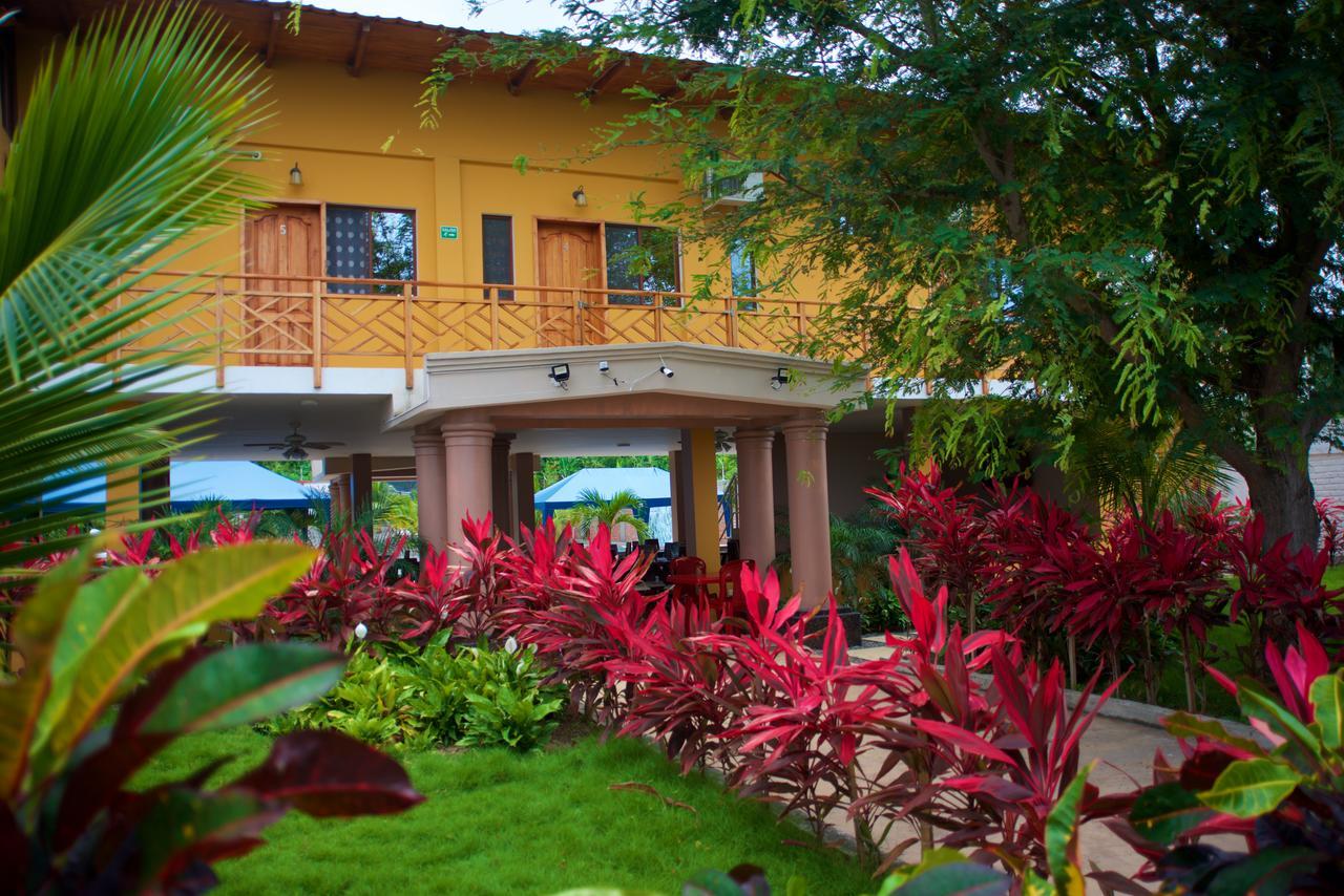 Hotel Soberao Esmeraldas Exterior photo