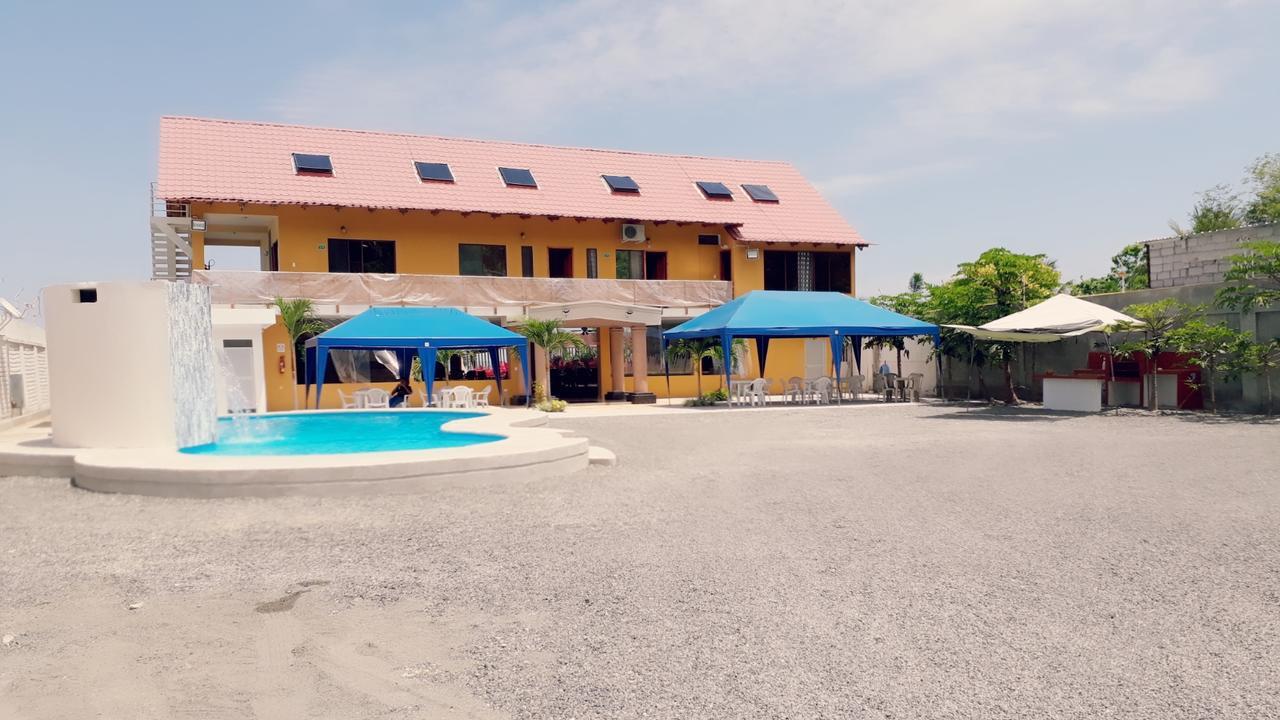 Hotel Soberao Esmeraldas Exterior photo