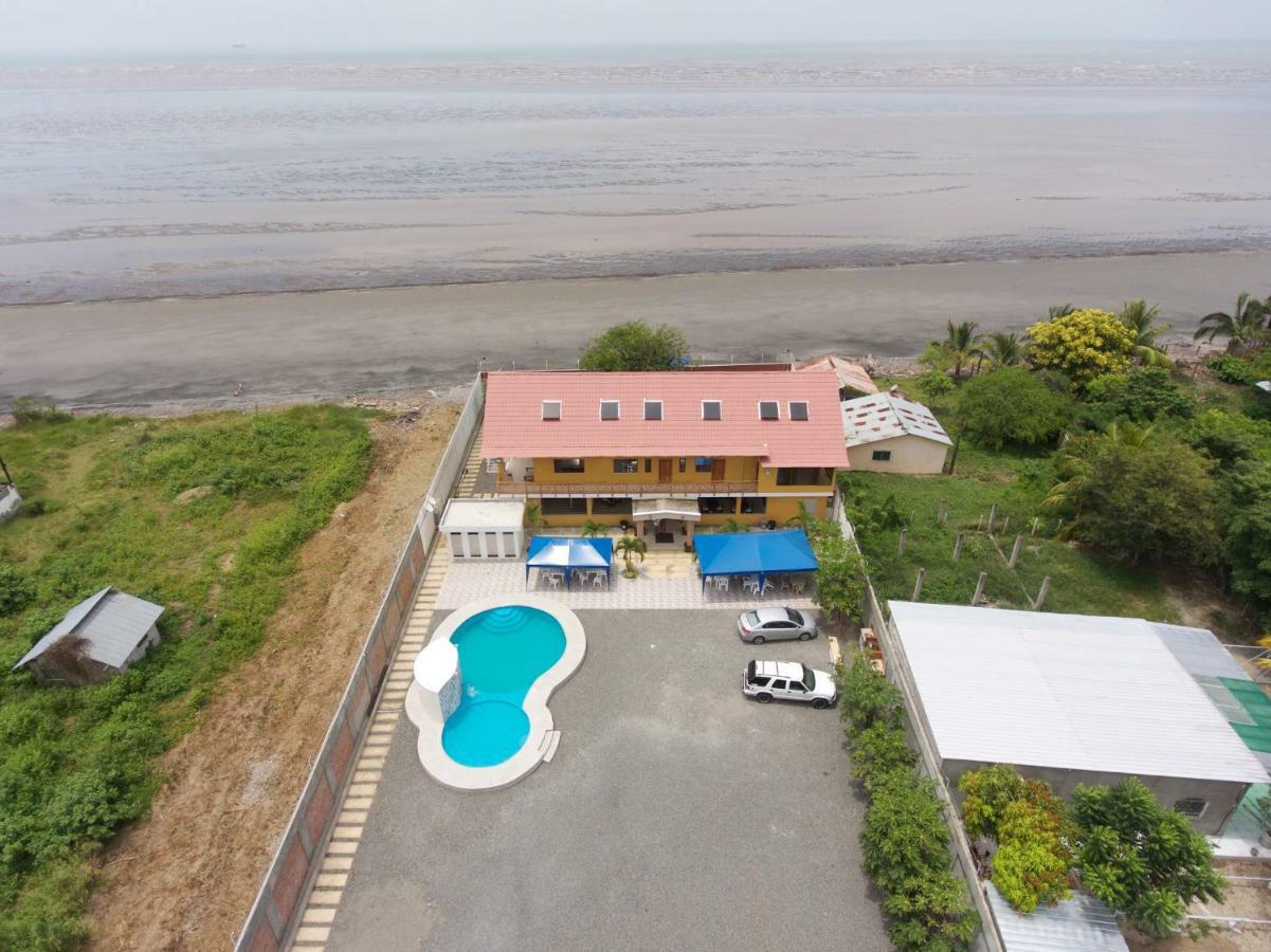 Hotel Soberao Esmeraldas Exterior photo