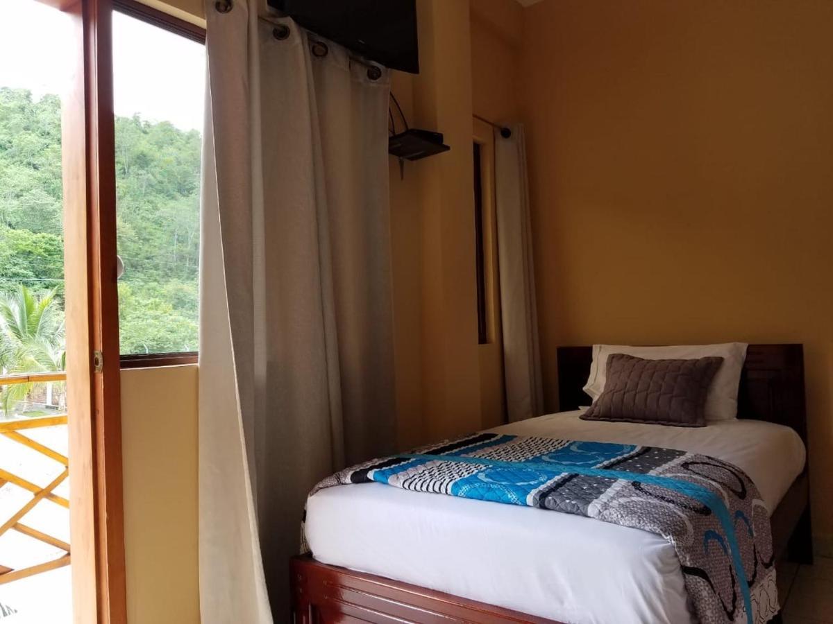 Hotel Soberao Esmeraldas Exterior photo
